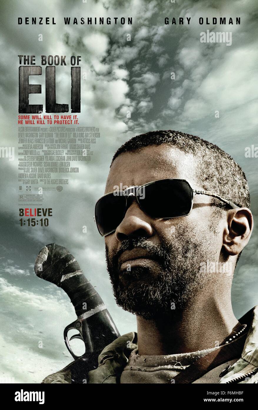 DATE DE SORTIE : Janvier 15, 2010 TITRE DE LA VIDÉO : Le Livre d'Eli STUDIO : Alcon Entertainment Directeur : les frères Hughes PLOT : un récit post-apocalyptique, dans lequel un homme seul se bat son chemin à travers l'Amérique afin de protéger un livre sacré qui détient les secrets pour sauver l'humanité sur la photo : Denzel Washington comme Eli (crédit Image : c Alcon Entertainment/photos) Banque D'Images