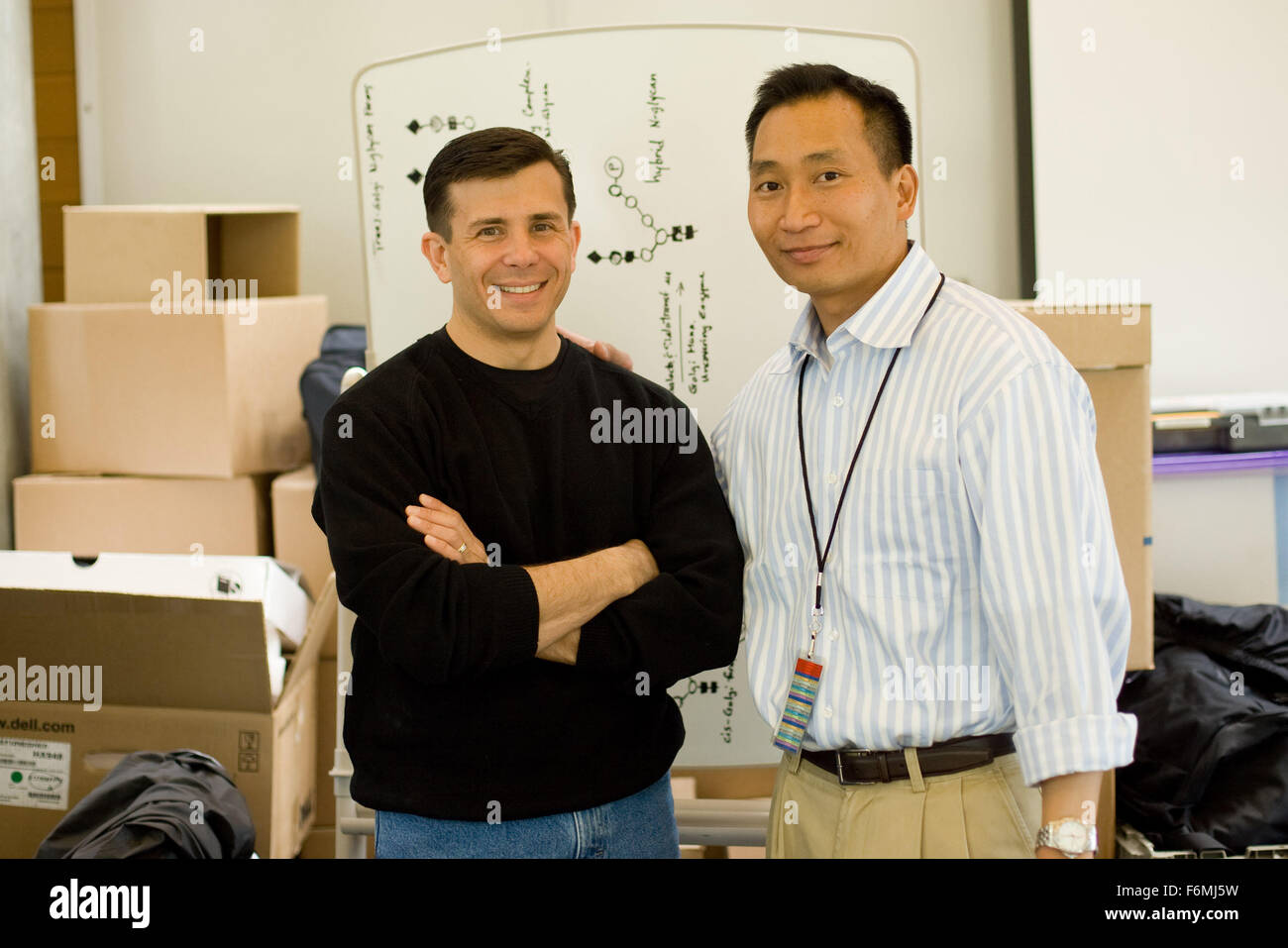 DATE DE SORTIE : Janvier 22, 2010 TITRE DE LA VIDÉO : Mesures extraordinaires STUDIO : CBS Films Réalisateur : Tom Vaughan RÉSUMÉ : UN DRAME centré sur les efforts de John et Aileen Crowley de trouver un chercheur qui pourrait avoir un traitement pour leur deux enfants's trouble génétique rare photo : On set (crédit Image : c CBS Films/Photos) Banque D'Images