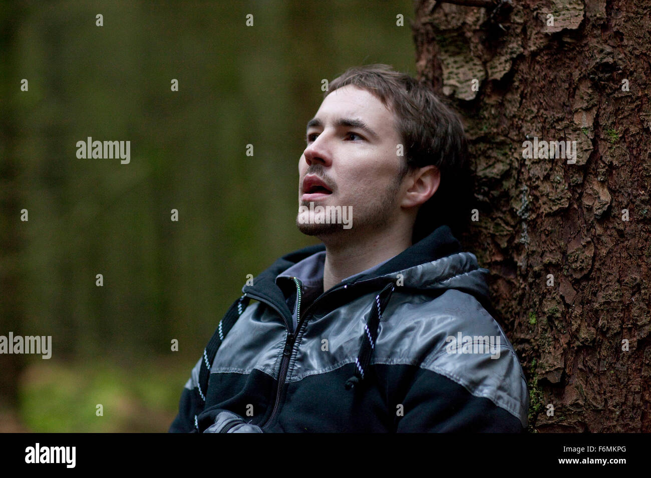 DATE DE SORTIE : Avril 24, 2010. Titre du film : la disparition d'Alice Creed. STUDIO : CinemaNX. Résumé : Deux hommes fortifier un appartement quelconque pour qu'il la peut servir de prison, puis enlever une femme, et l'attachent à un lit. Avant il y a même le temps de réagir, nous sommes plongés dans une très mauvaise situation, mais pas simple. Photo : MARTIN COMPSTON que Danny. Banque D'Images