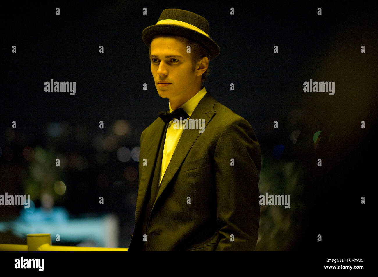 DATE DE SORTIE : Février 26, 2010. Titre du film : preneurs. STUDIO : Screen Gems. Résumé : Un groupe de voleurs de banque trouver leur plan de 20 millions de dollars interrompu par un détective à la coque. Sur la photo : Hayden Christensen comme A.J. Banque D'Images