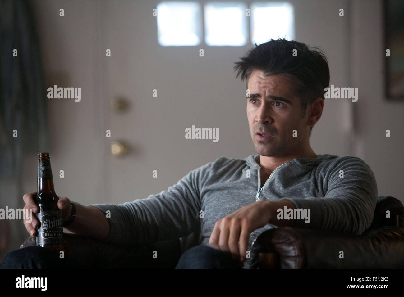 DATE DE SORTIE : Octobre 12, 2012 Title : Sept psychopathes STUDIO : Photos Plan Directeur : Martin McDonagh PLOT : un mal par inadvertance scénariste s'enchevêtre dans la pègre de Los Angeles après sa drôle les amis enlèvent un gangster du bien-aimé Shih Tzu présenté : Colin Farrell, Marty (Crédit : c Plan Photos/Images de divertissement) Banque D'Images