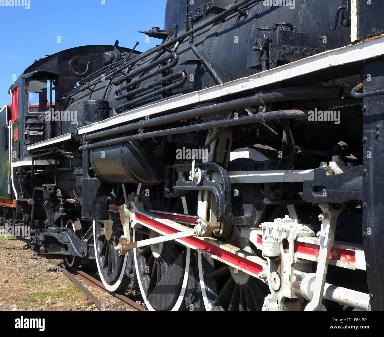 Vue latérale d'une vieille locomotive à vapeur Banque D'Images
