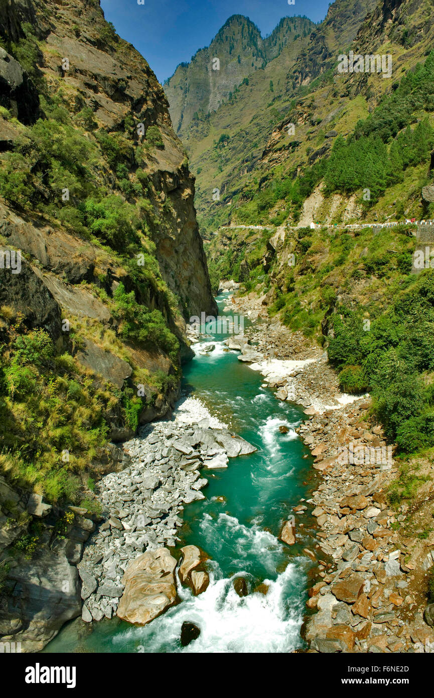 Au confluent de la rivière alakananda avant vishnu prayag, Uttaranchal, Inde, Asie Banque D'Images