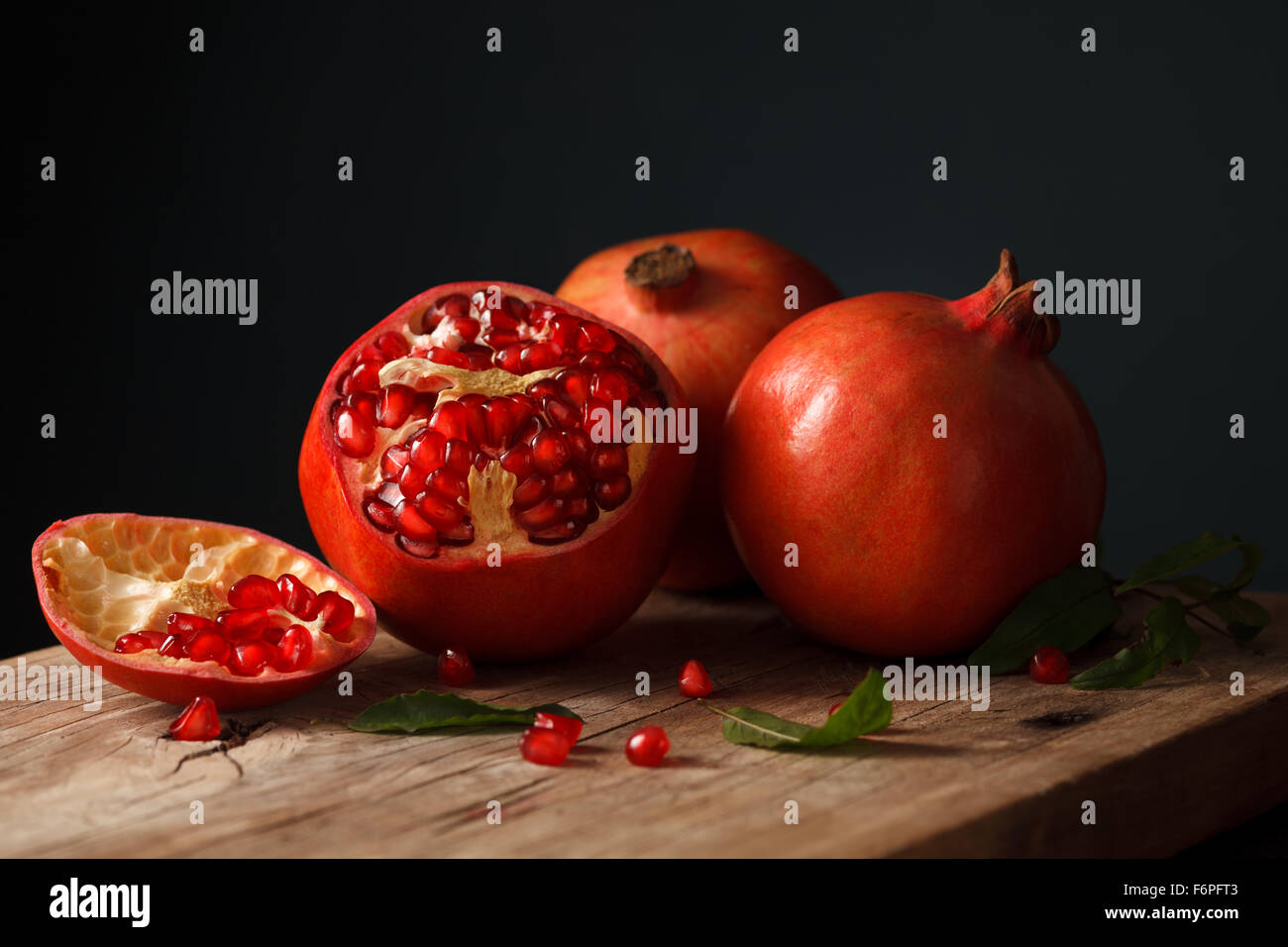 Pomegranate fruit sain nourriture frais encore bio végétarien vie antioxydant juteux Banque D'Images