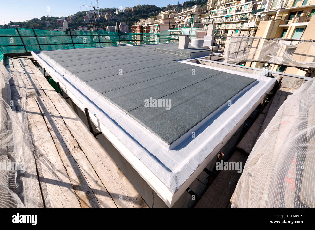 Détail de la matériau de finition du toit d'un bâtiment Banque D'Images