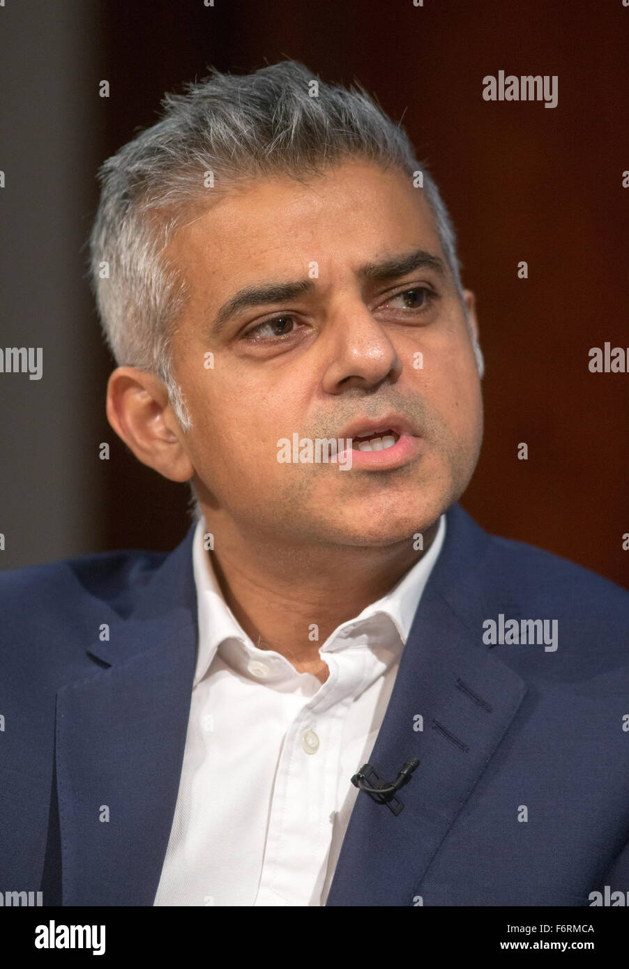 Candidat à la mairie de Londres pour le travail,Sadiq Khan,parle lors d'un événement sur ses projets pour Londres,s'il est élu Banque D'Images