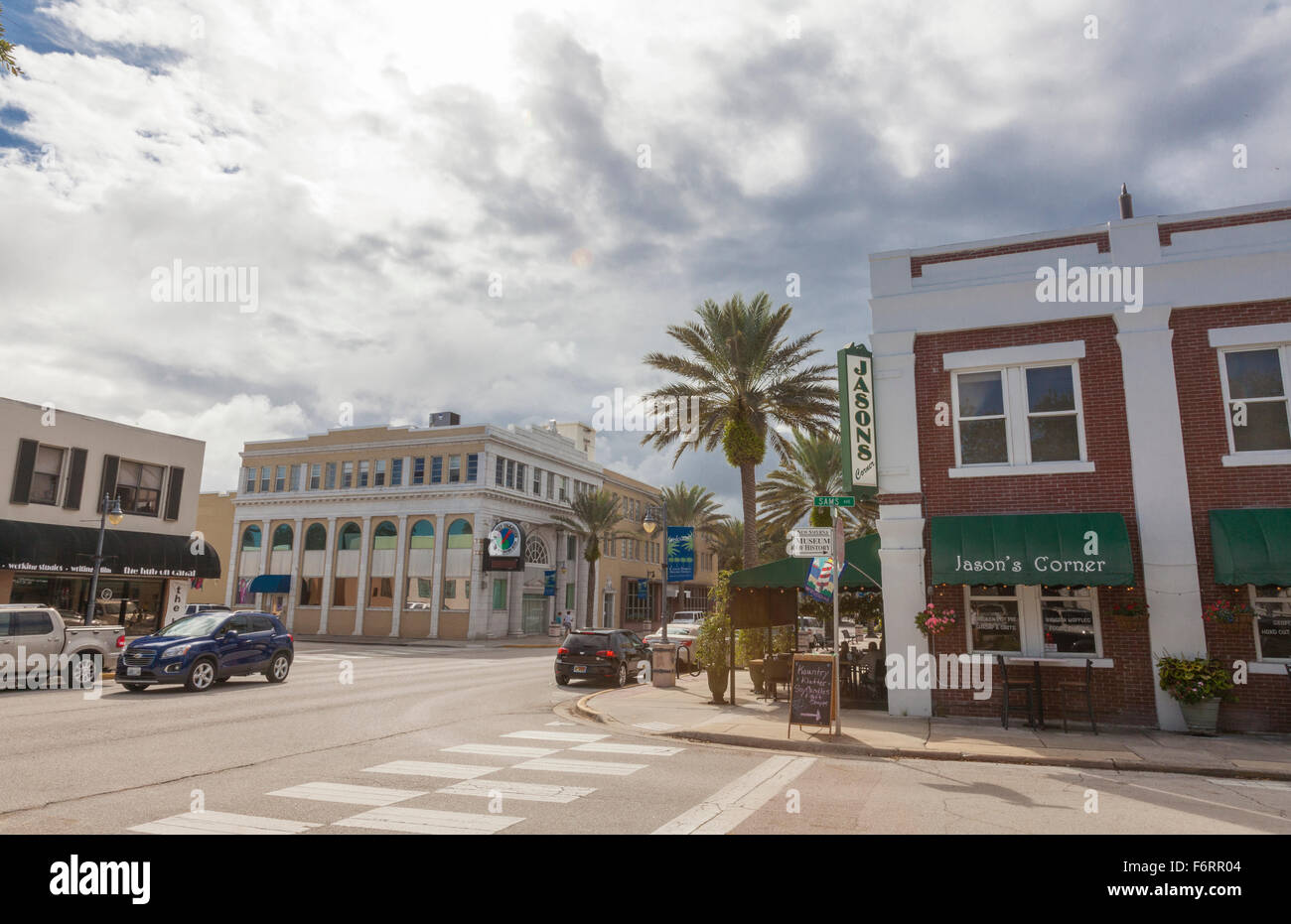 La Vieille Ville De Coin De Rue A New Smyrna Beach Florida Photo Stock Alamy