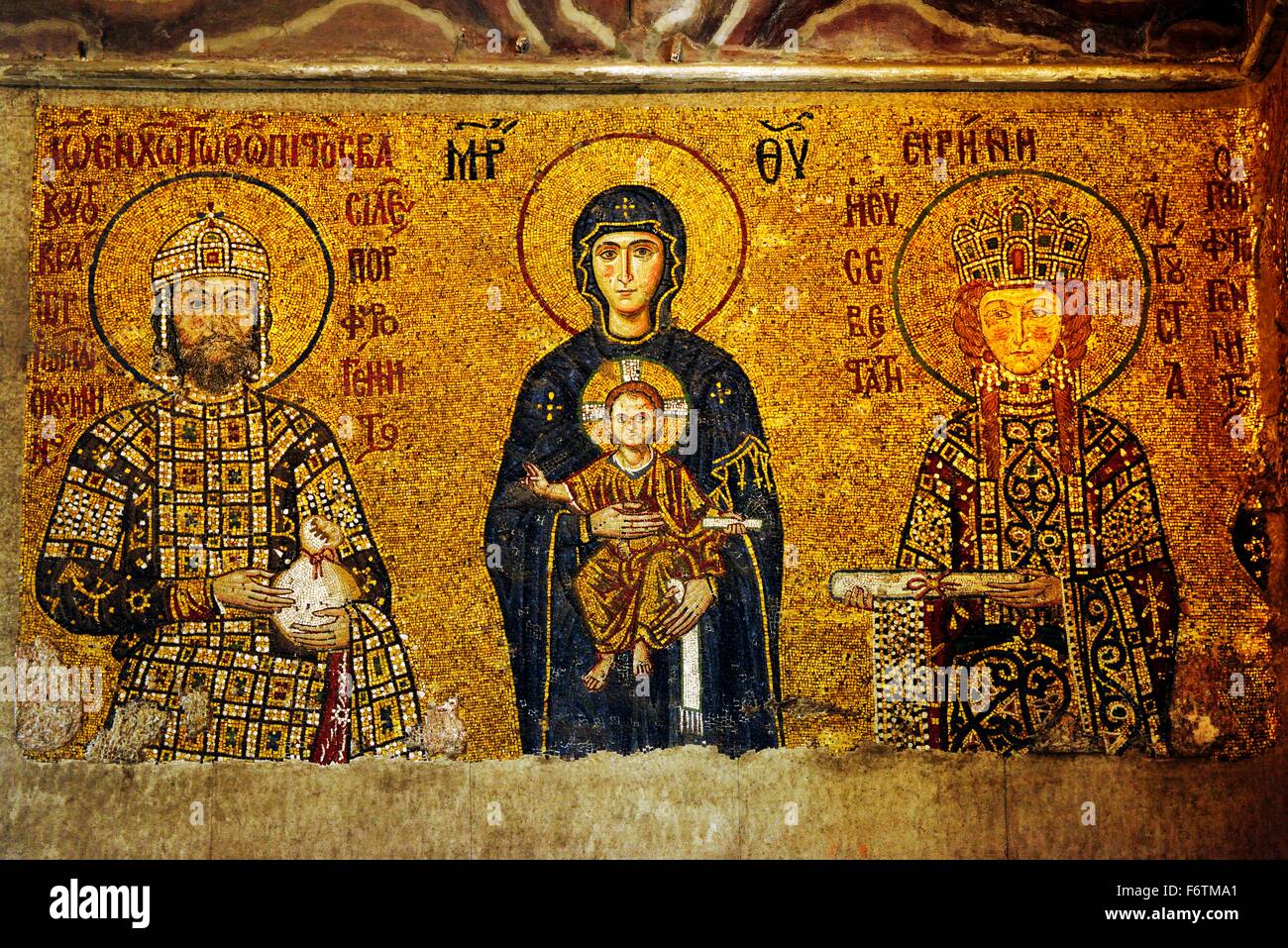 Saintesophie, Istanbul. La mosaïque date de 1122 Comnène. Vierge Marie