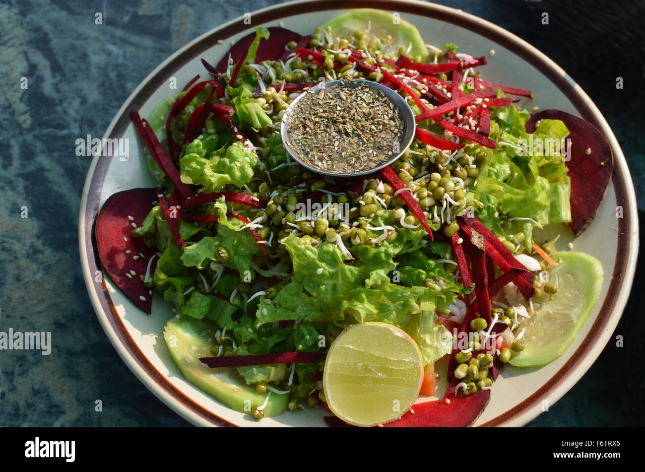 De la salade de légumes verts, la cuisine indienne Banque D'Images