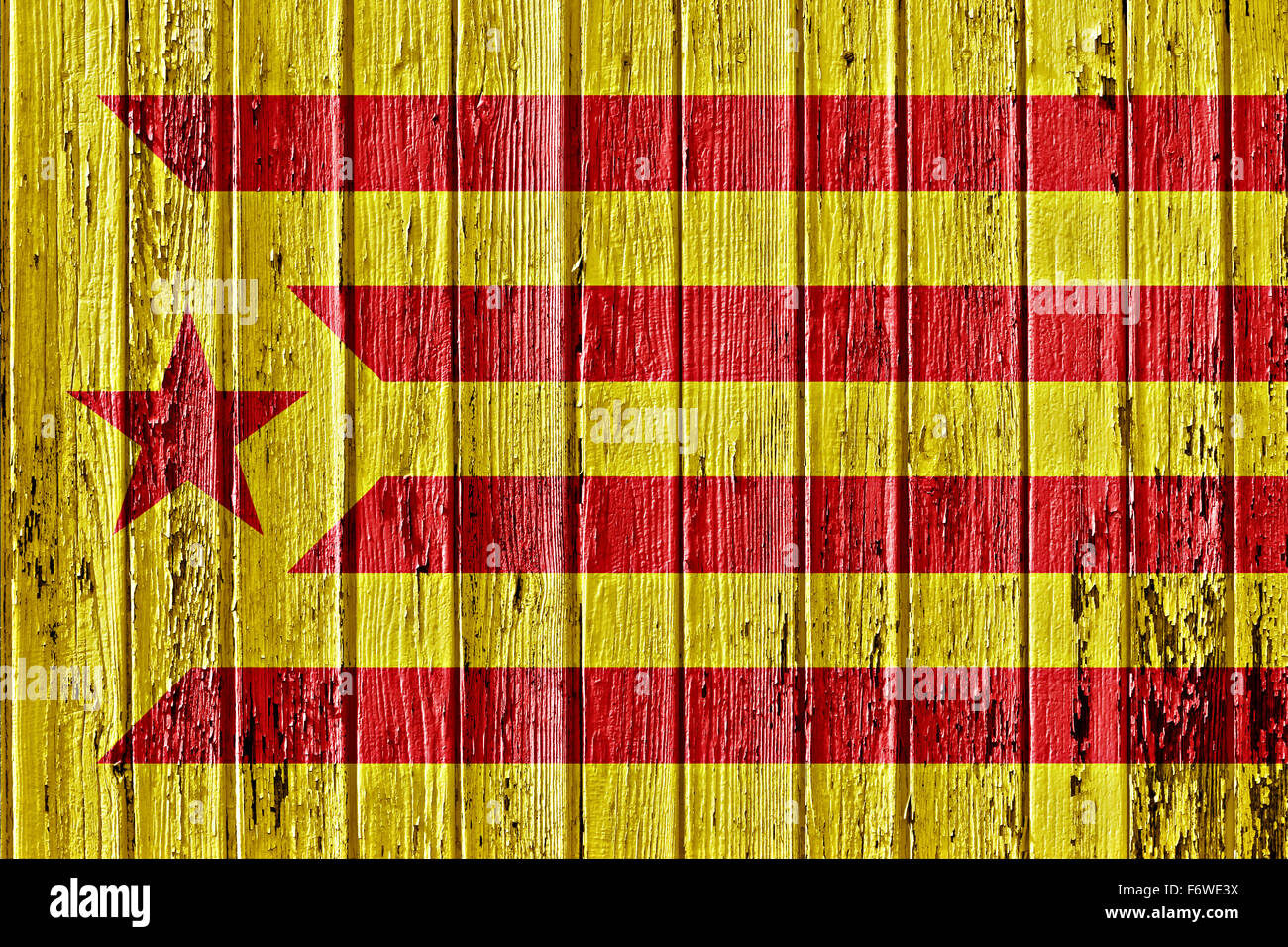 Pavillon du mouvement séparatiste Catalan peint sur châssis en bois Banque D'Images