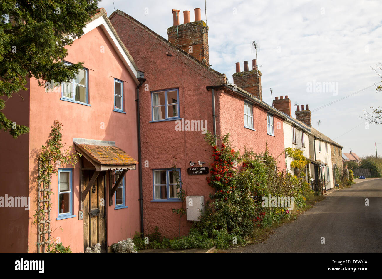 Village rural historique attrayant cottages dans Butley, Suffolk, Angleterre, RU Banque D'Images