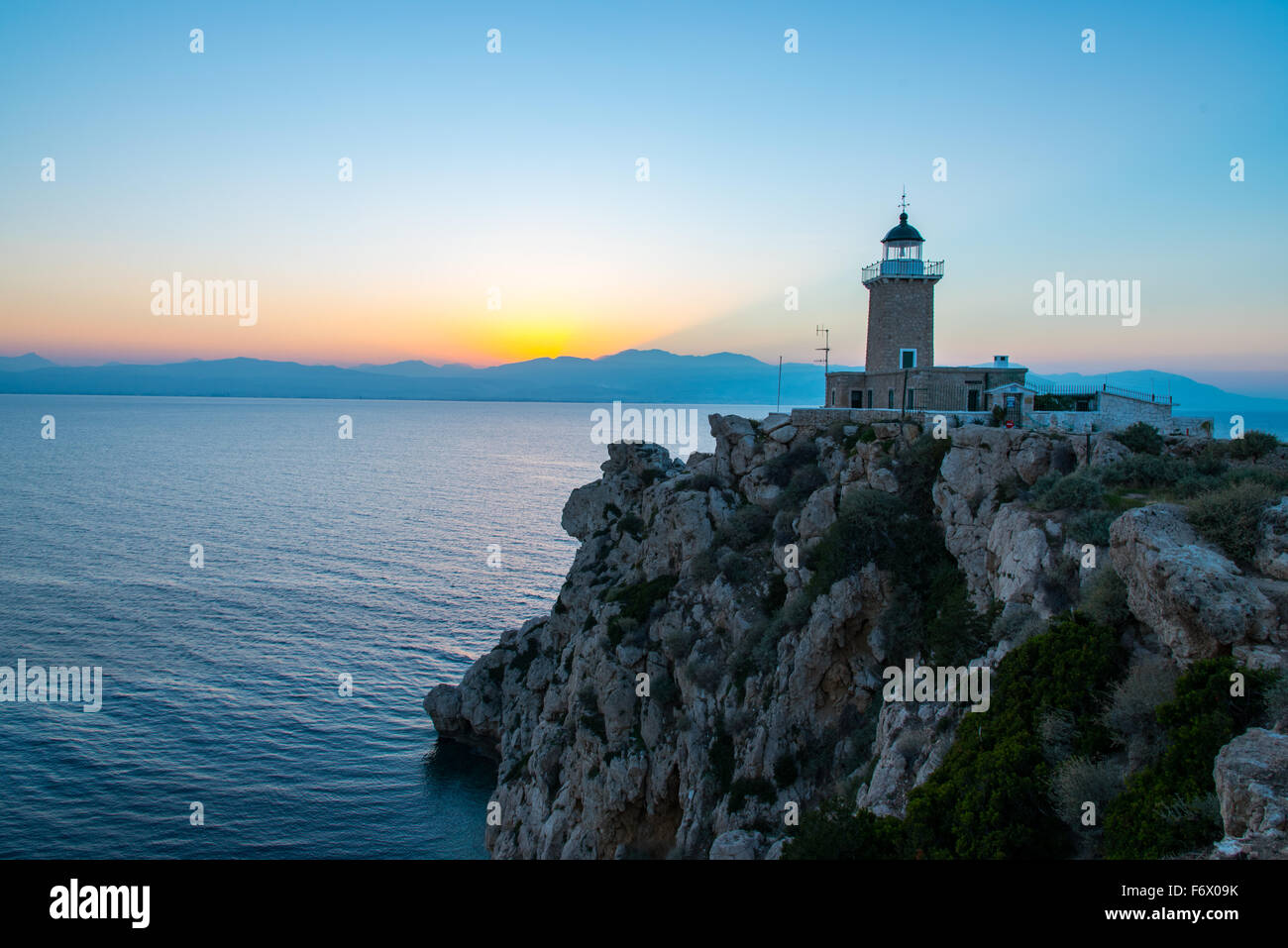 Phare de Cap-Melagavi près de Loutraki en Grèce ! Banque D'Images