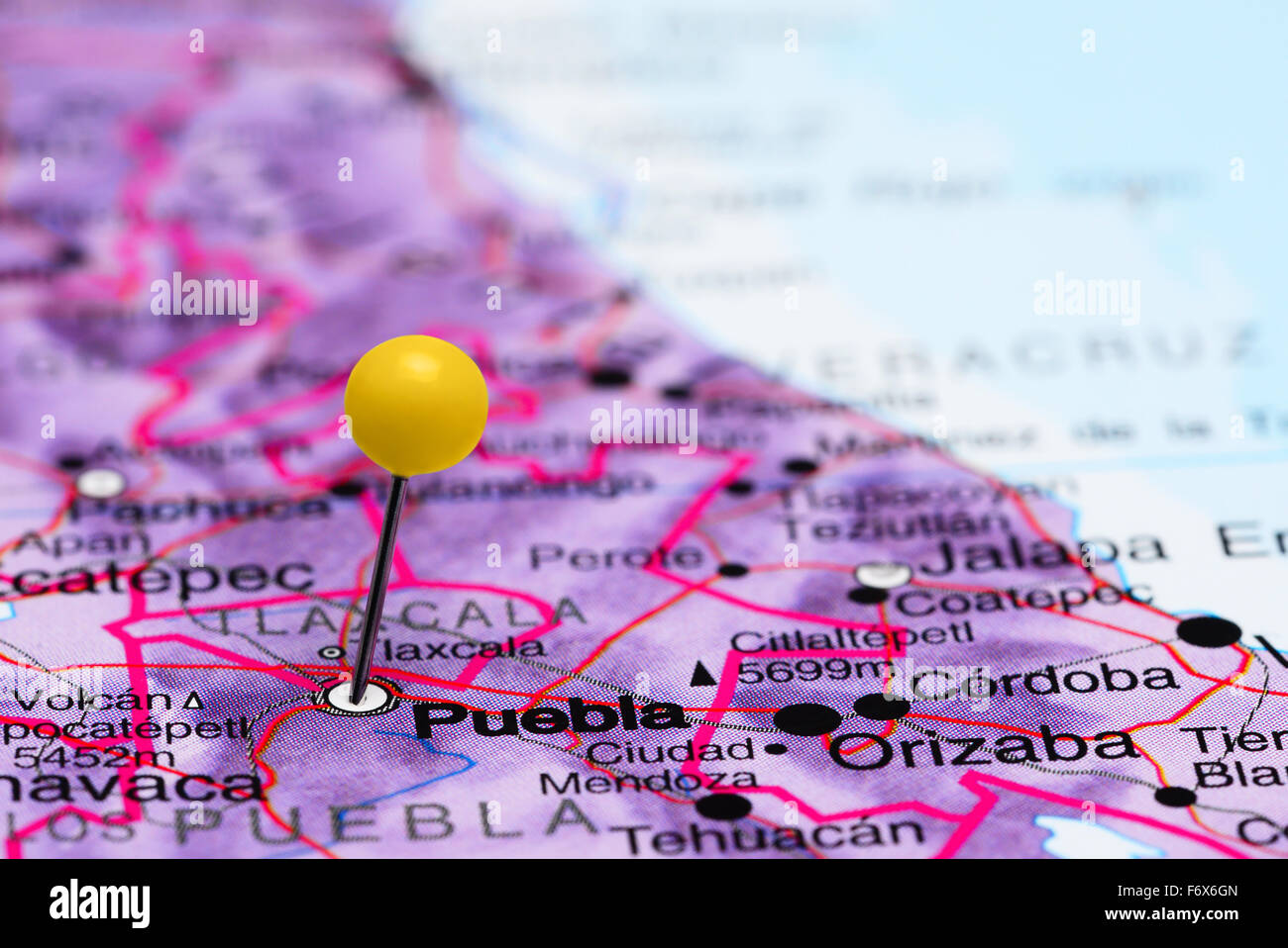 Puebla épinglée sur une carte du Mexique Banque D'Images