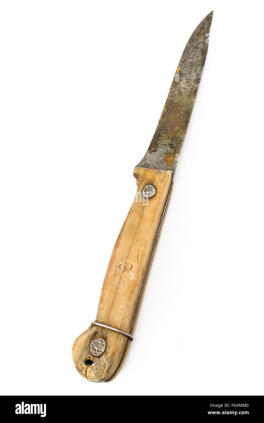 Old rusty knife avec poignée en bois isolé sur blanc Banque D'Images