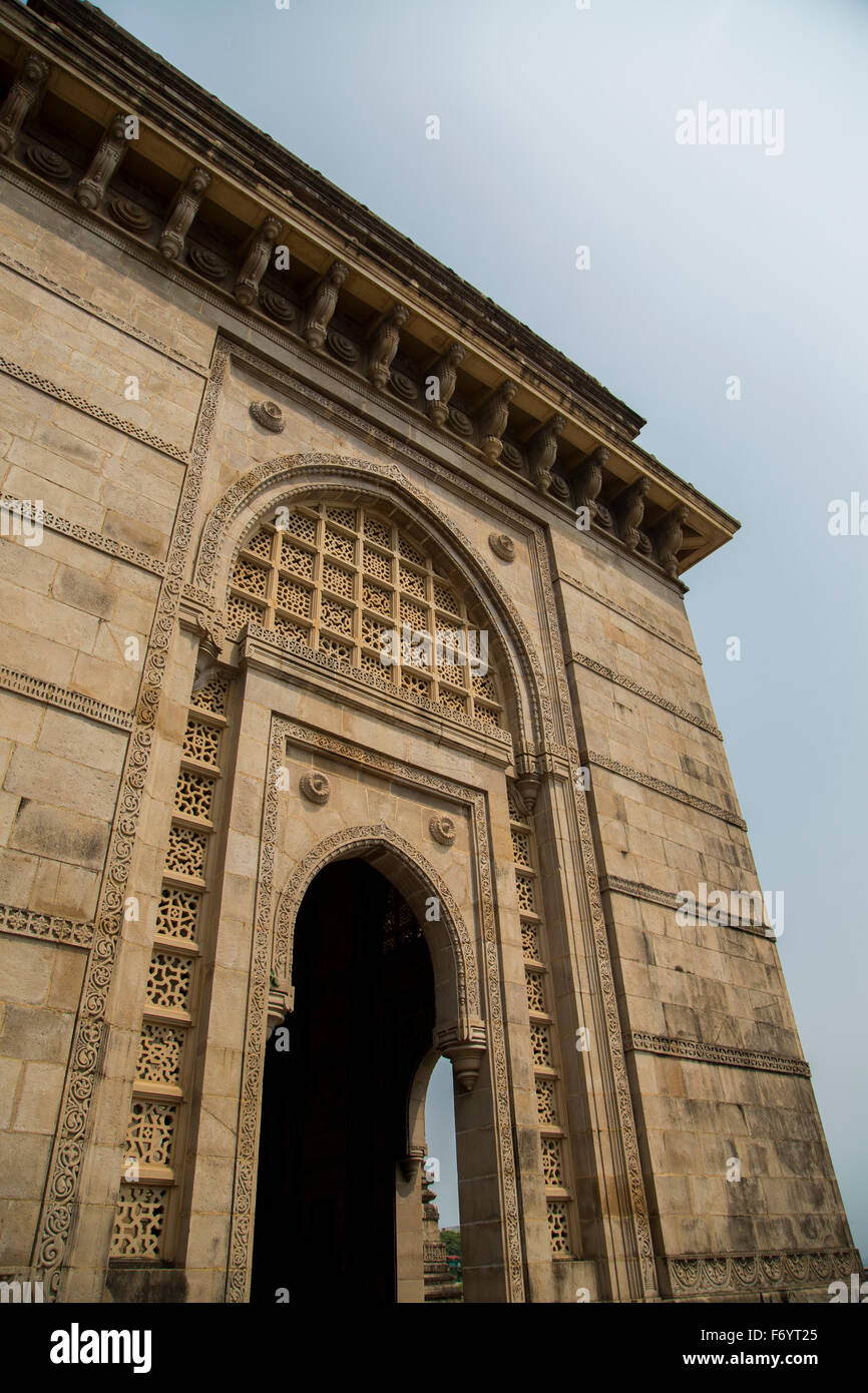 L'architecture ancienne attraction asie bombay ville destination coloniale célèbre passerelle extérieure porte de patrimoine mondial de l'Inde Banque D'Images