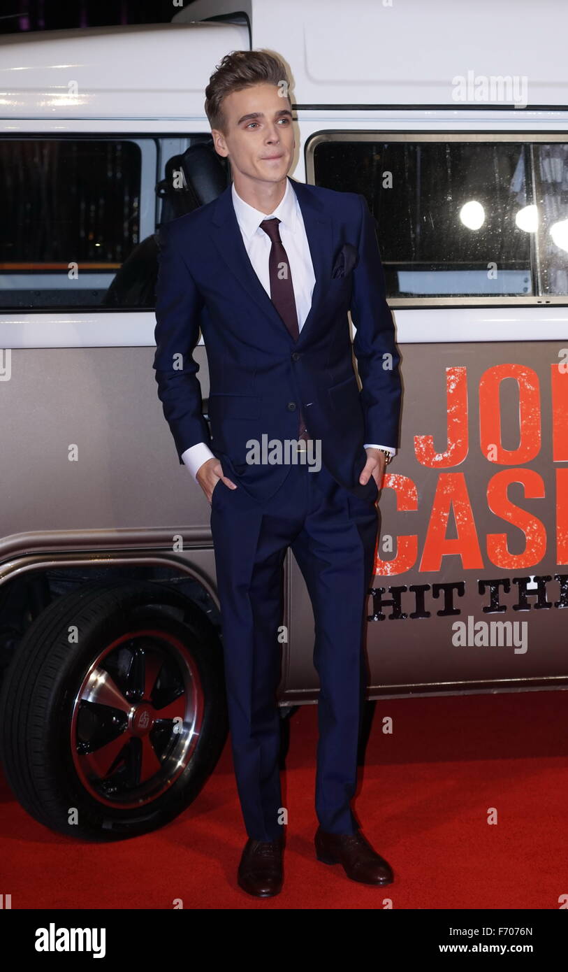 Londres, Royaume-Uni. 22 novembre, 2015. Caspar Lee assiste à la première mondiale de Joe & Caspar prend la route à l'Empire, Leicester Square, Londres. Credit : Voir Li/Alamy Live News Banque D'Images