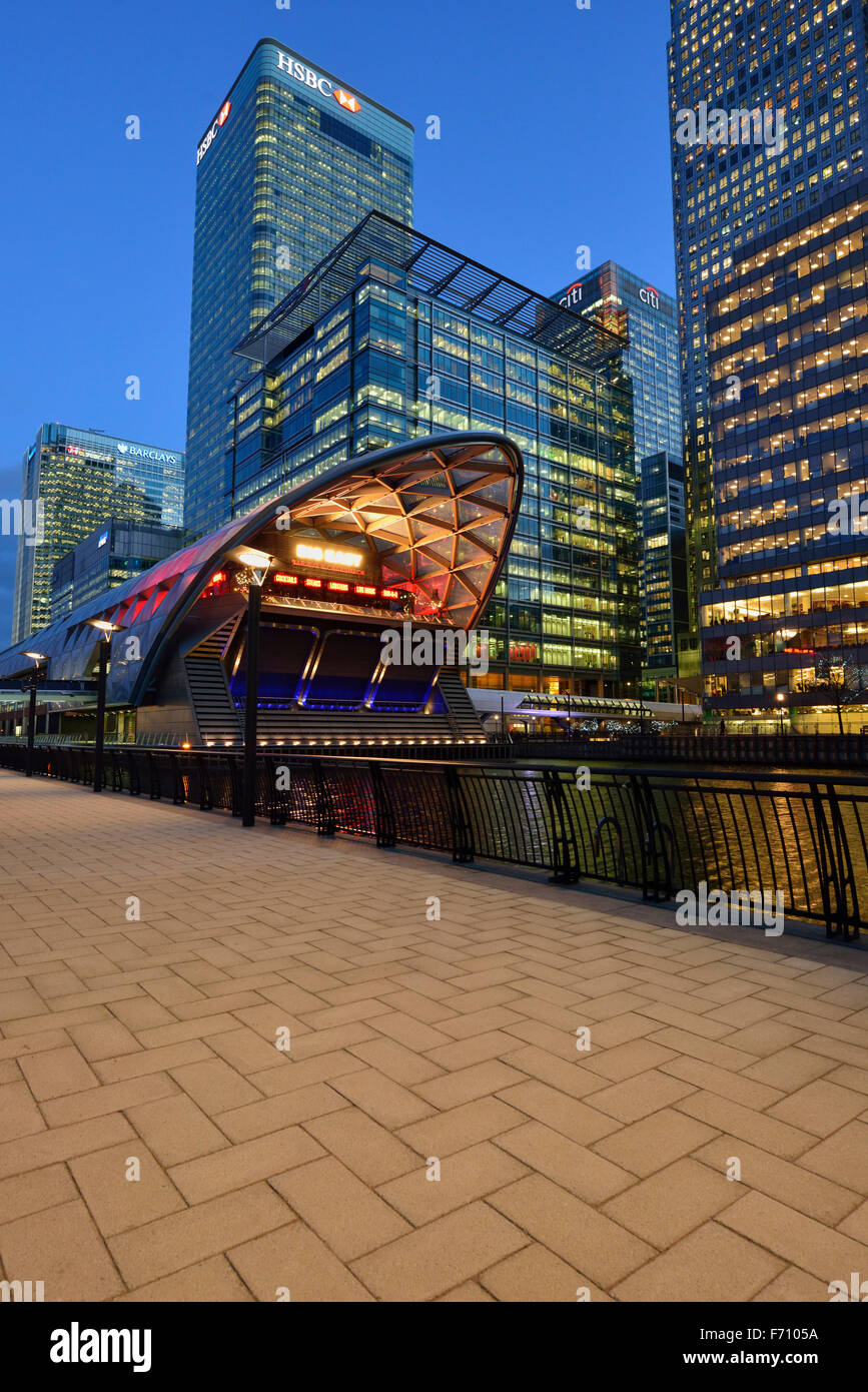 Traverse la place, West India Quay Canary Wharf,Estate, Docklands, London E14, Royaume-Uni Banque D'Images