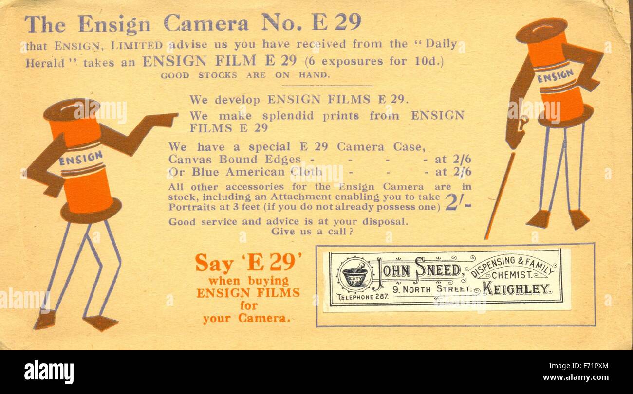 Carte postale publicitaire pour Ensign film E 29, vendue par John SNeed, Dispensing & Family Chemist, Keighley, Yorkshire postally Used 1936 Banque D'Images