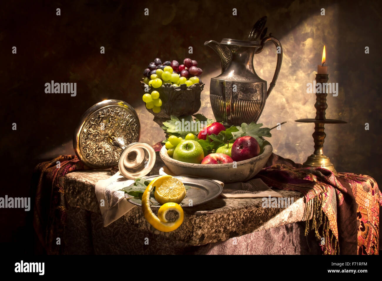 Fenêtre fruits par la lumière Banque D'Images