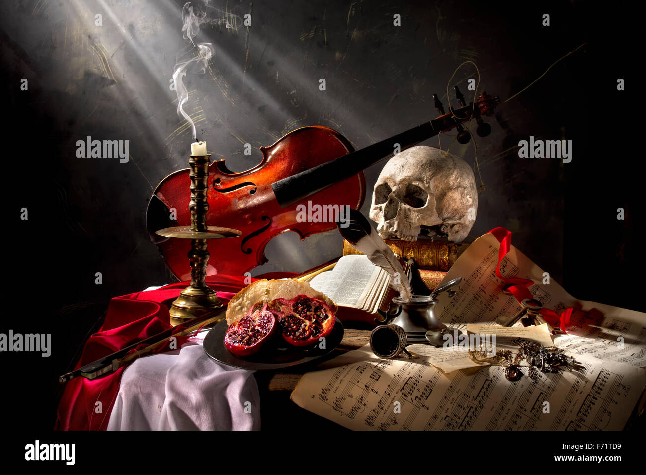 L'harmonie silencieuse - Vanitas still life composition Banque D'Images