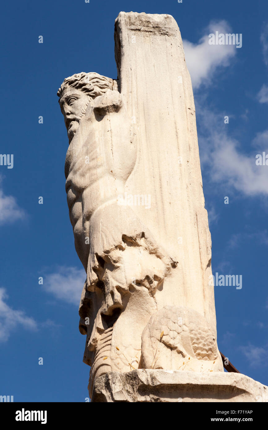 Statue dans le palais des géants, Agora antique d'Athènes, Athènes, Grèce Banque D'Images