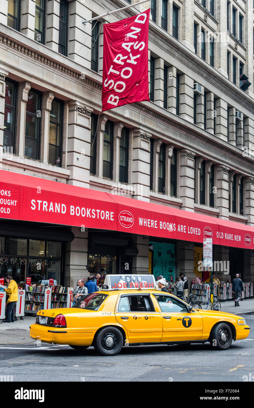 Strand Bookstore, East Village, Manhattan, New York, USA Banque D'Images