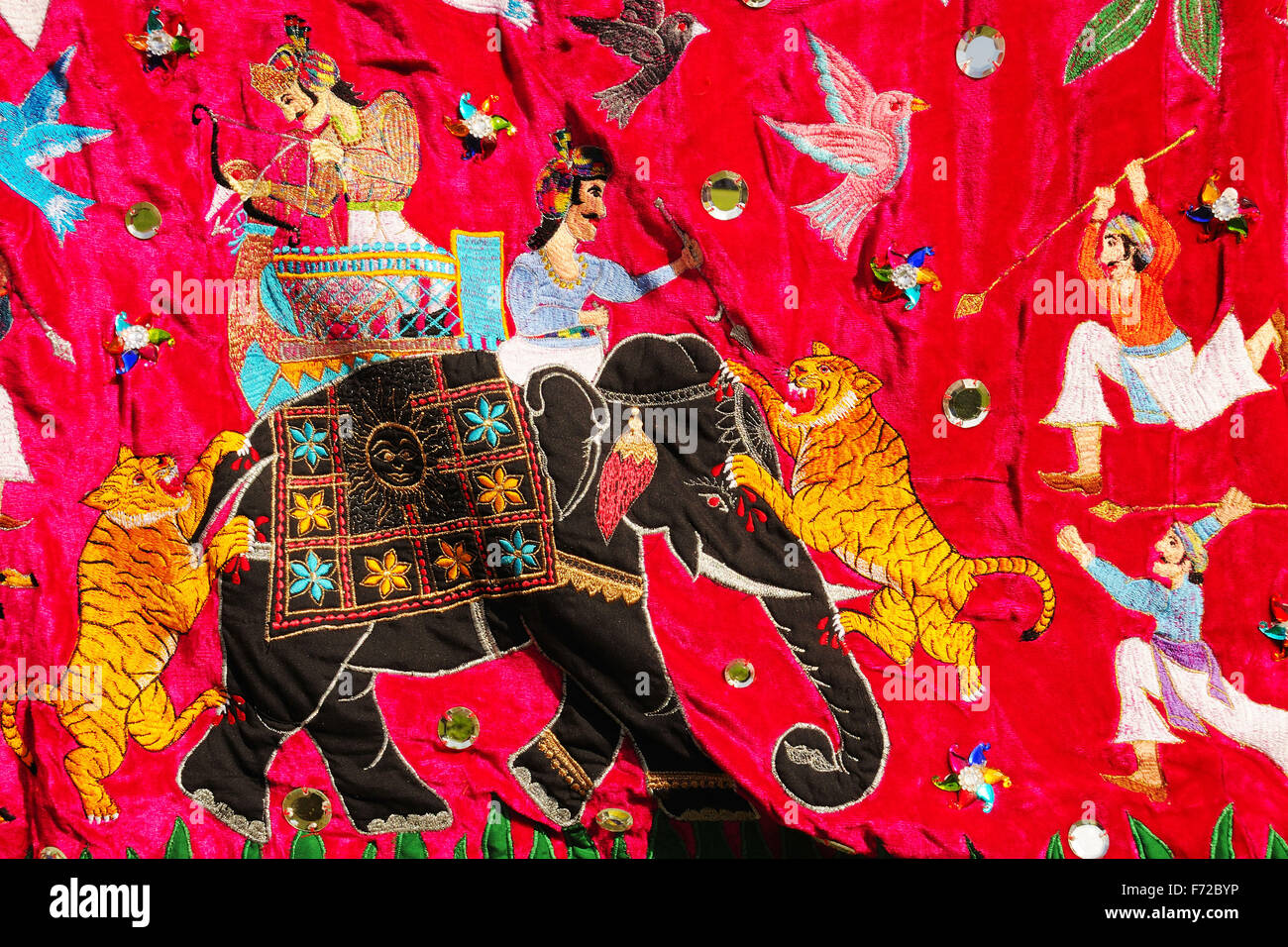 tiger hunt elephant broderie sur tissu, jaipur, rajasthan, inde, asie Banque D'Images