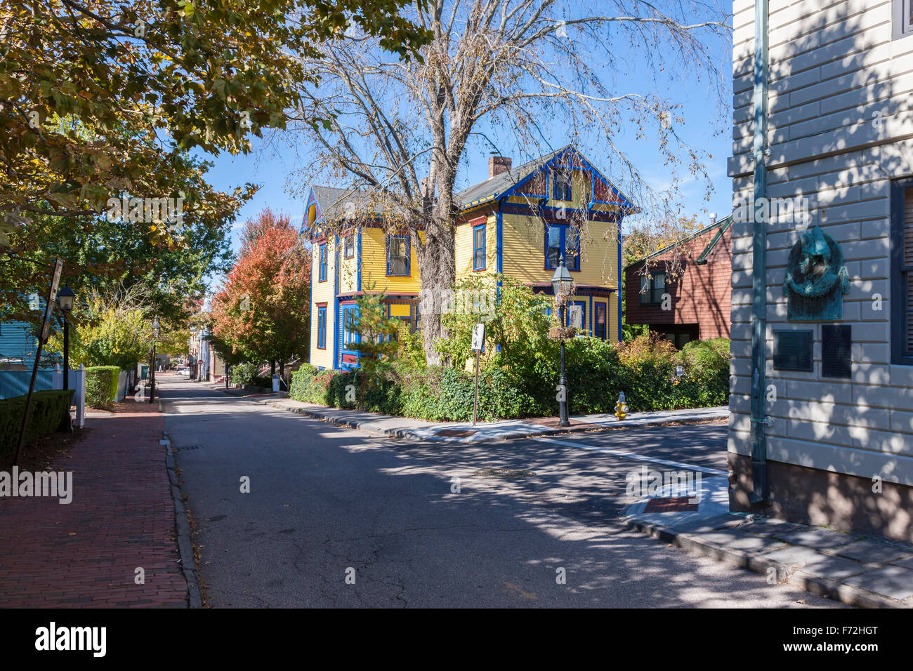 18e siècle en bois maisons coloniales vêtu de Newport, Rhode Island, États-Unis Banque D'Images