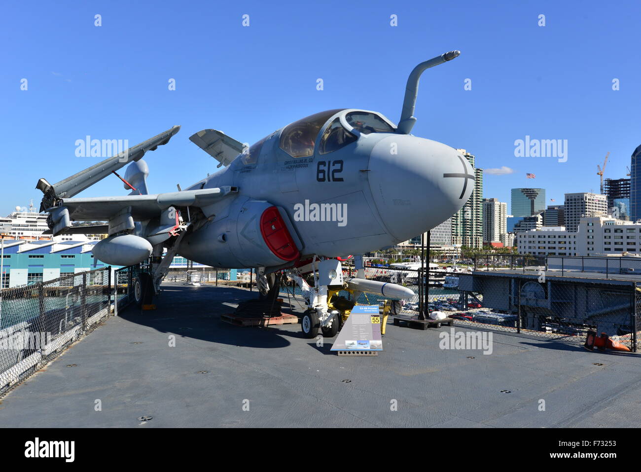 USS Midway à San Diego Harbor. Banque D'Images