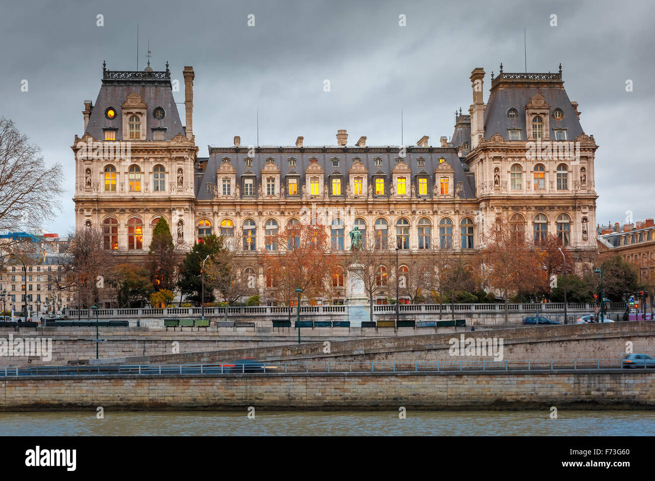 L'Hôtel de Ville de Paris, l'Hôtel de Ville, en hiver Banque D'Images