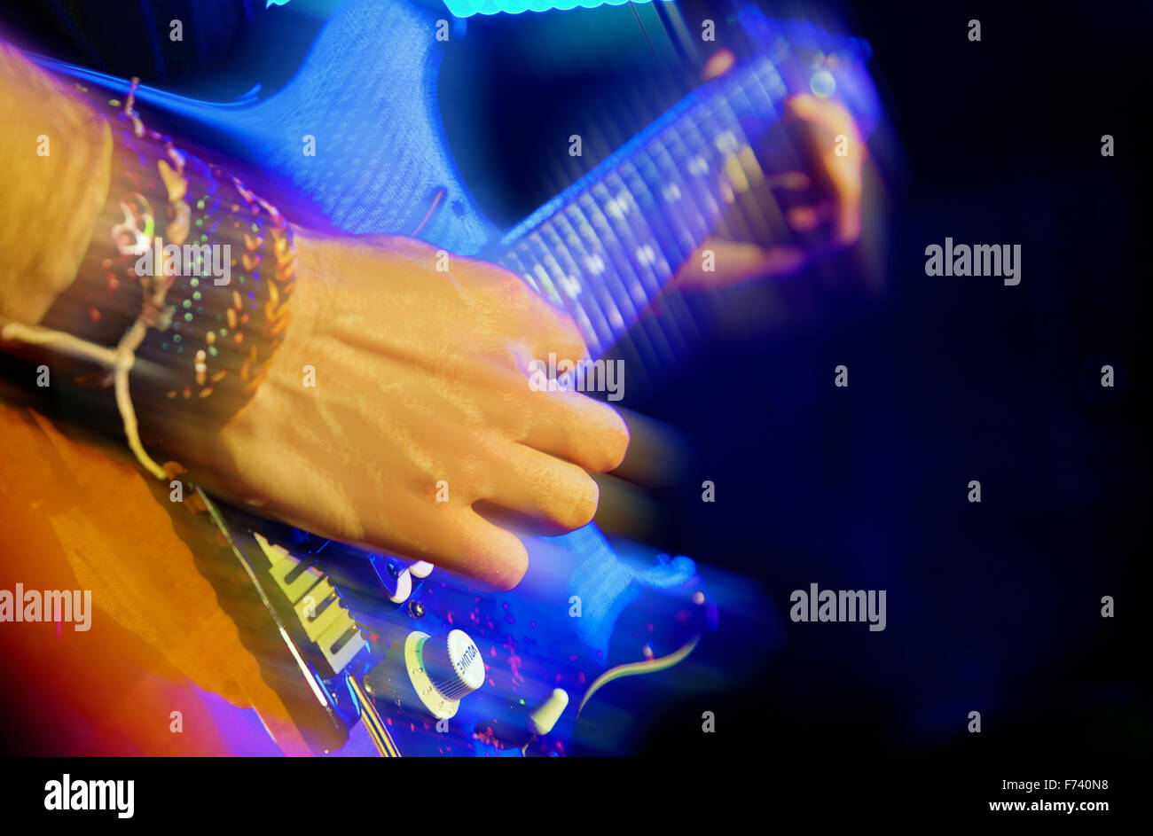 Premier avion de guitar player in live Banque D'Images