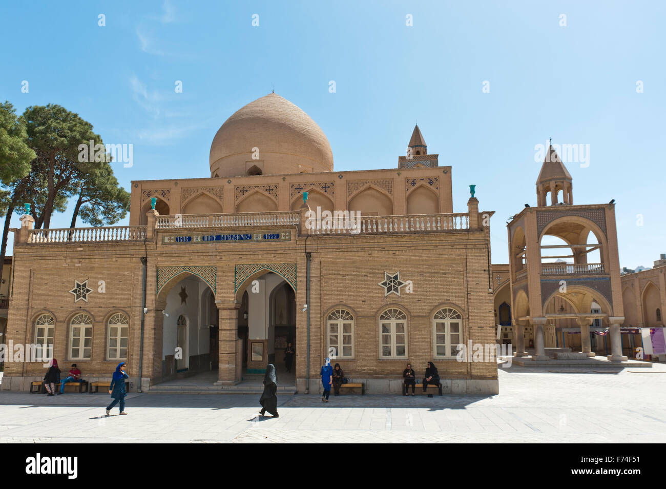 Eglise apostolique arménienne, plafonnier et Bell Tower, la cathédrale de Vank, Nouvelle Julfa, Isfahan, Iran Banque D'Images