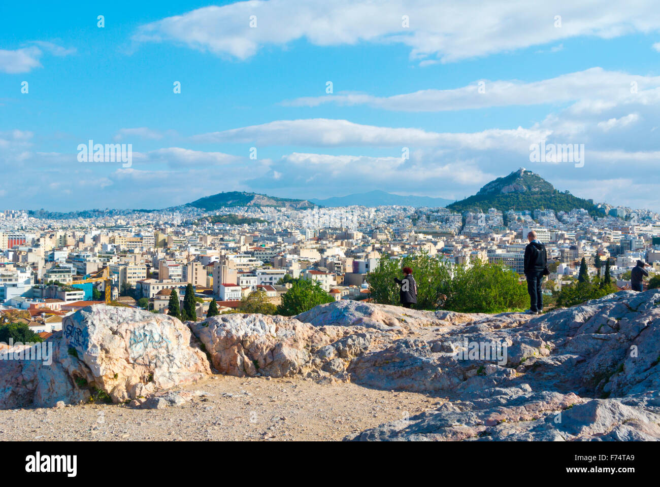 Lofos Arios Pagos, aréopage Hill, avec vue sur le mont Lycabette, Athènes, Grèce Banque D'Images