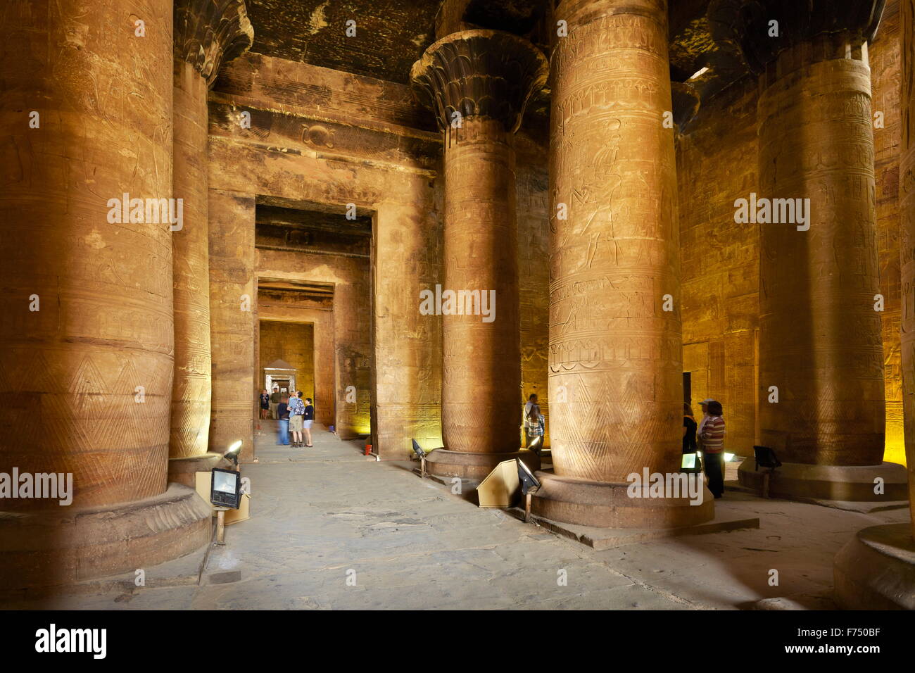 L'Egypte - Edfou, Temple d'Horus Banque D'Images