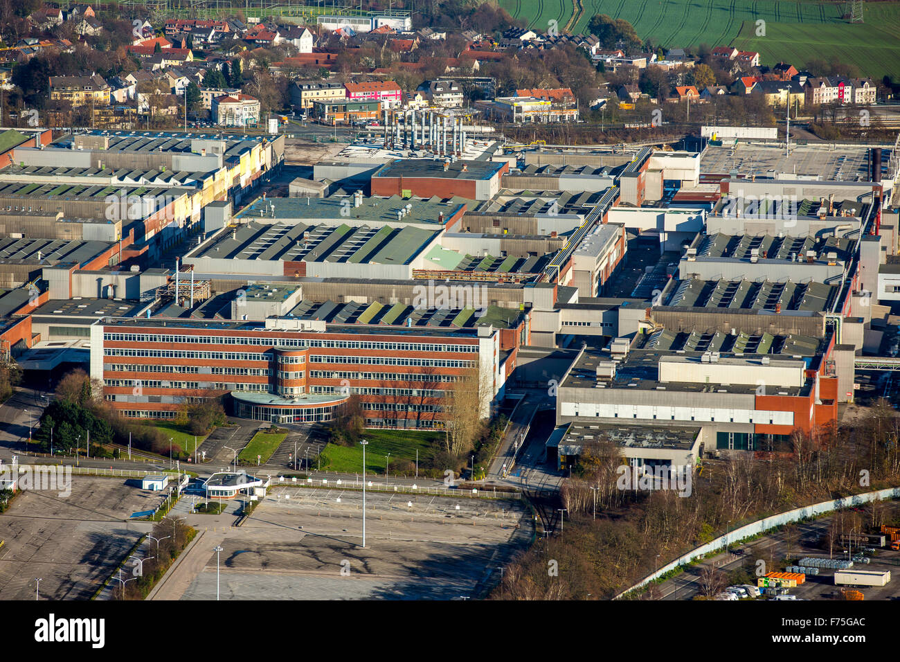 Entrée à partir de 1 Opelwerk avec logo manquant, usine Opel 1, démolition, Ruhr, Bochum, Rhénanie du Nord-Westphalie Allemagne Europe Banque D'Images Entrée à partir de 1 Opelwerk avec logo manquant, usine Opel 1, démolition, Ruhr, Bochum, Rhénanie du Nord-Westphalie Allemagne Europe Banque D'Images