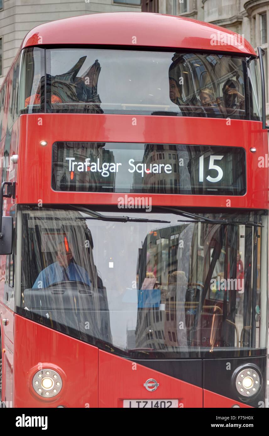 New London Bus. Bus à impériale rouge Banque D'Images