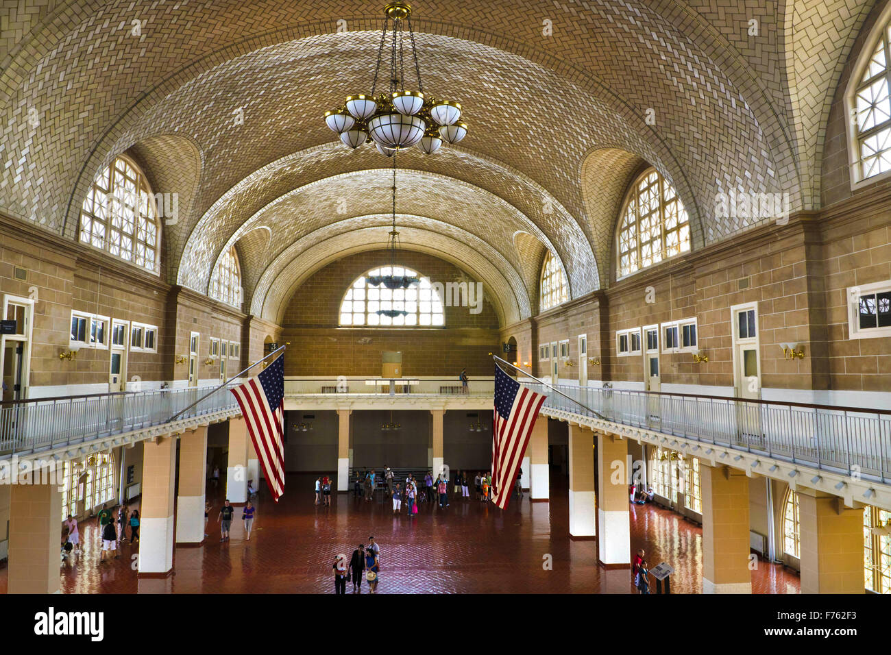 Bâtiment de la gare, de l'Immigration Ellis island, New York, USA Banque D'Images