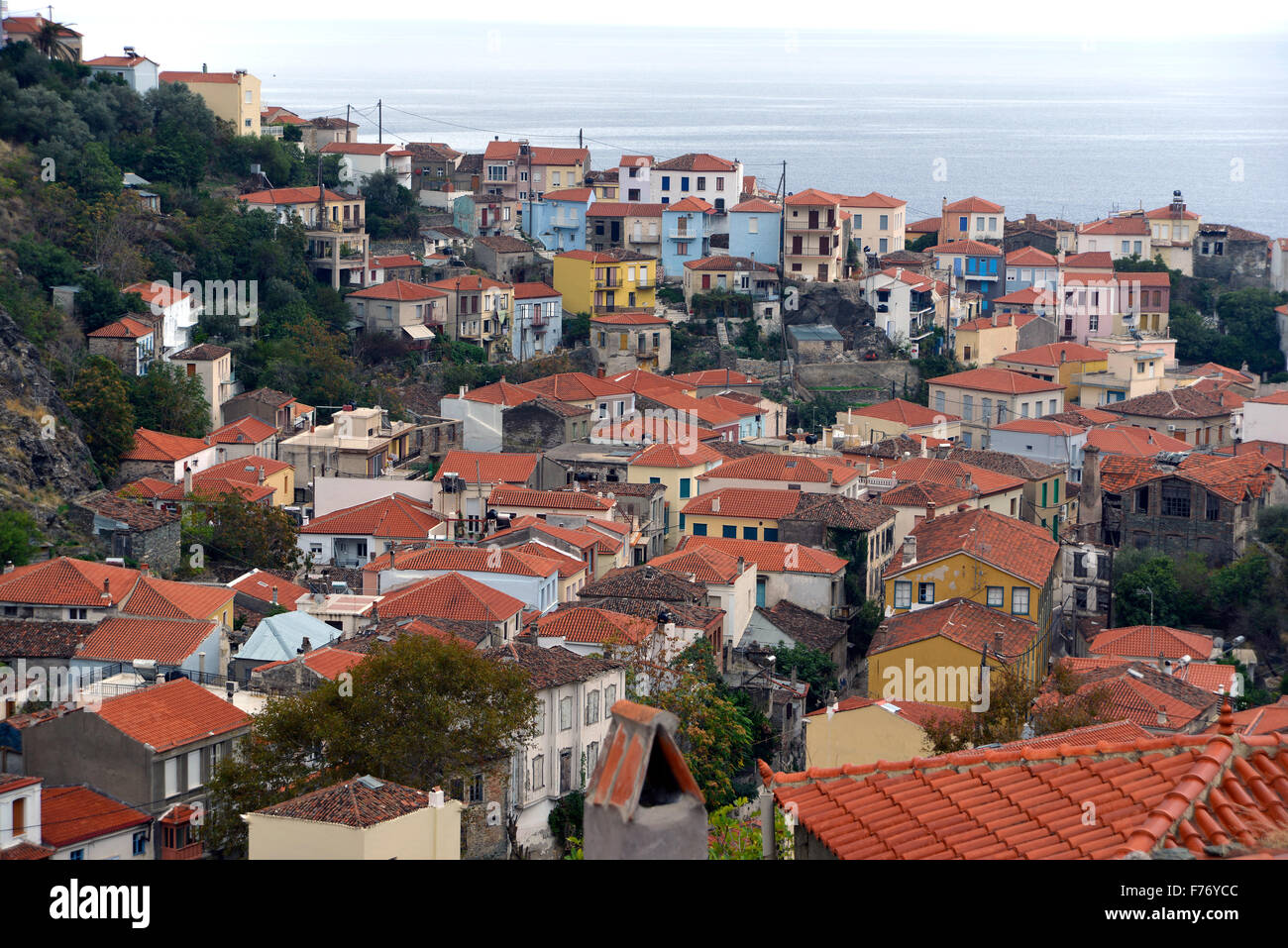 La ville pittoresque de Plomari Lesvos island, en Grèce, Banque D'Images