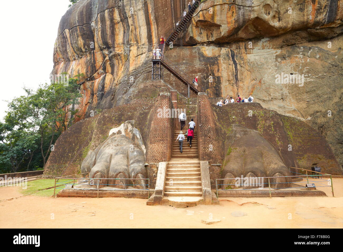 Sri Lanka - Sigiriya, Lion's Gate, ancienne forteresse, Site du patrimoine mondial de l'UNESCO Banque D'Images