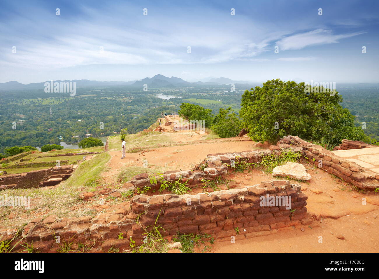 Sri Lanka - Sigiriya, paysage des ruines de l'ancienne forteresse, Site du patrimoine mondial de l'UNESCO Banque D'Images