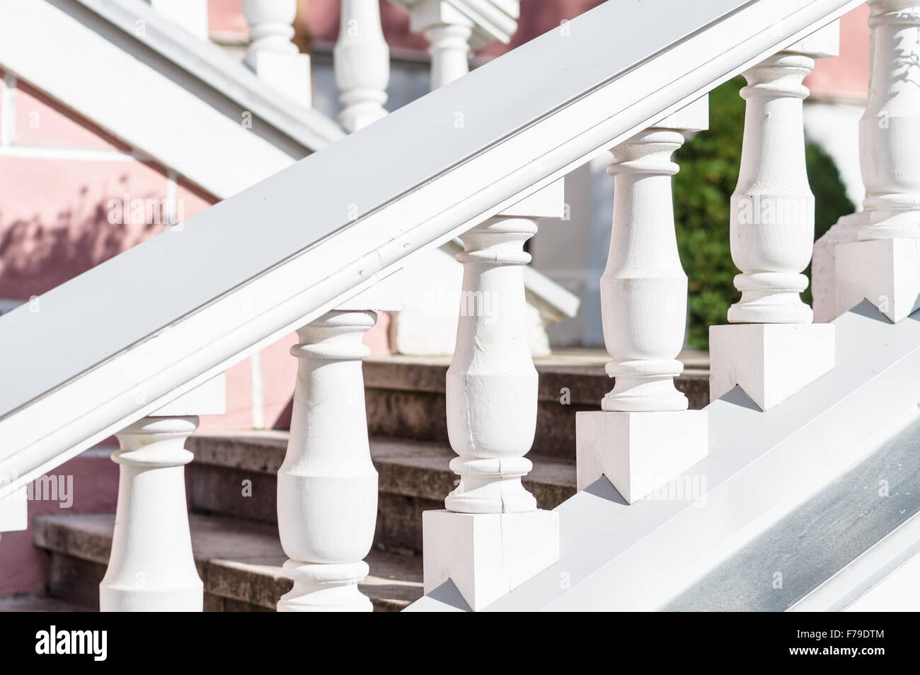 Rampe d'escalier en béton Banque de photographies et d'images à haute  résolution - Alamy