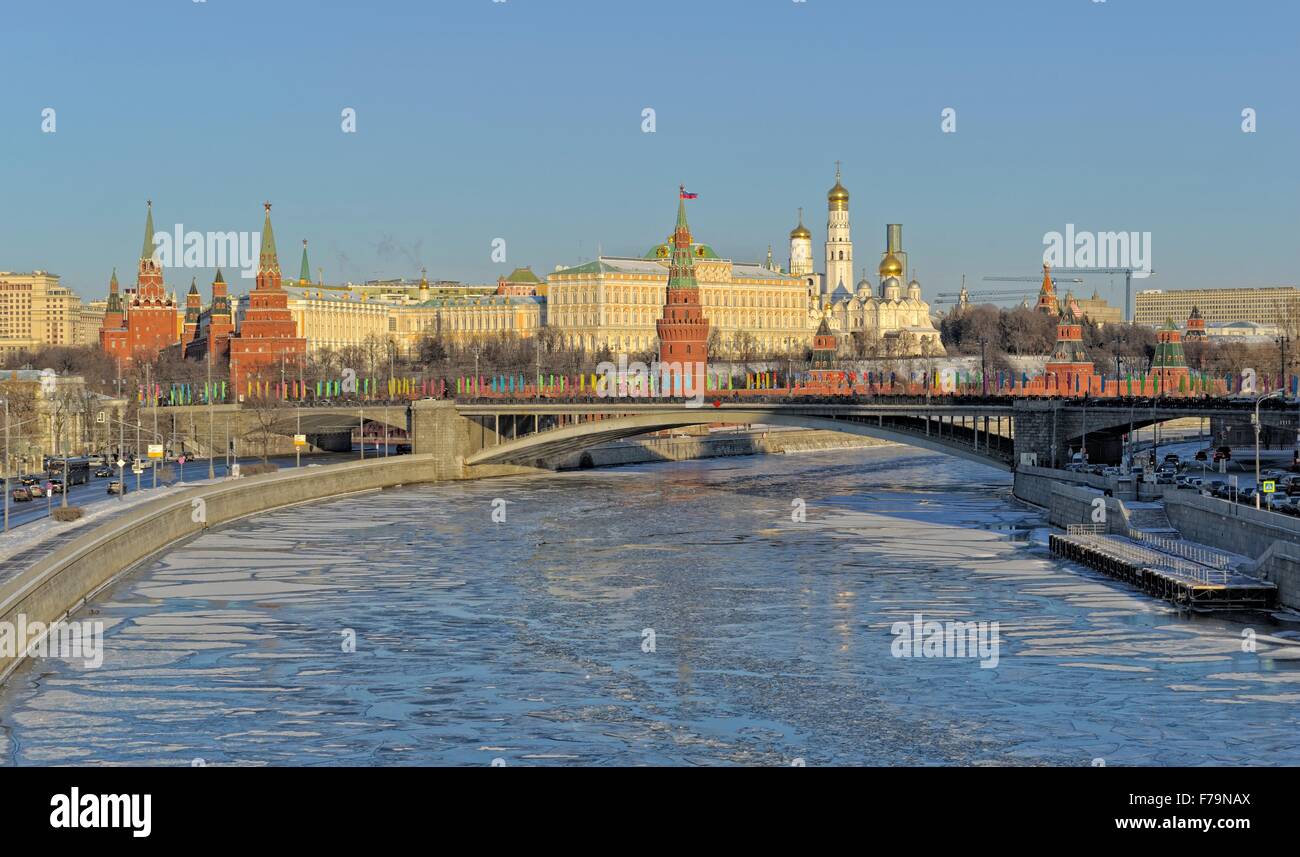 Vue de Moscou, le Kremlin de Moscou en hiver Banque D'Images Vue de Moscou, le Kremlin de Moscou en hiver Banque D'Images