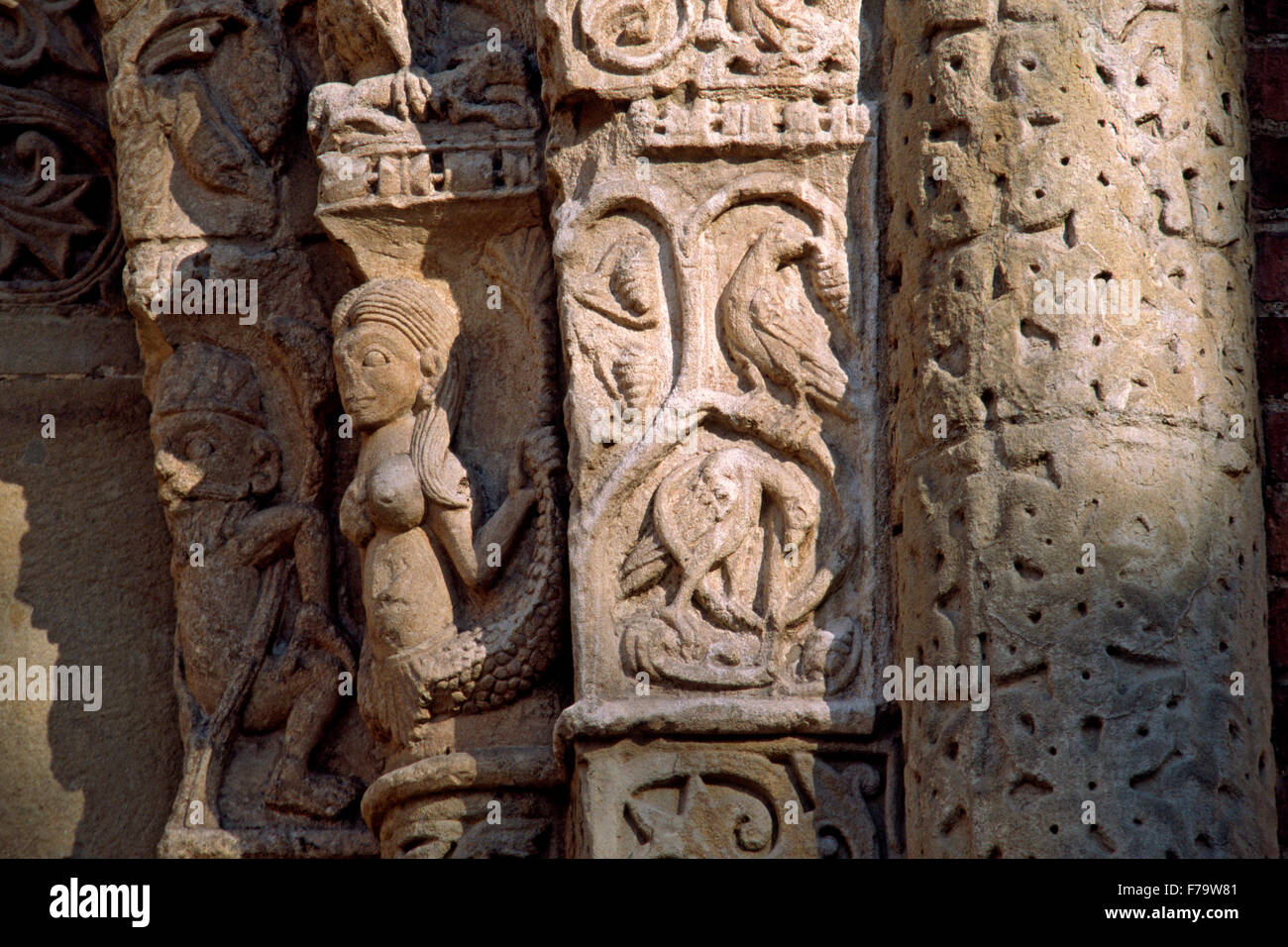 L'Italie, Lombardie, Pavie, l'Eglise de San Pietro in Ciel d'Oro, un détail de la décoration de la façade Banque D'Images