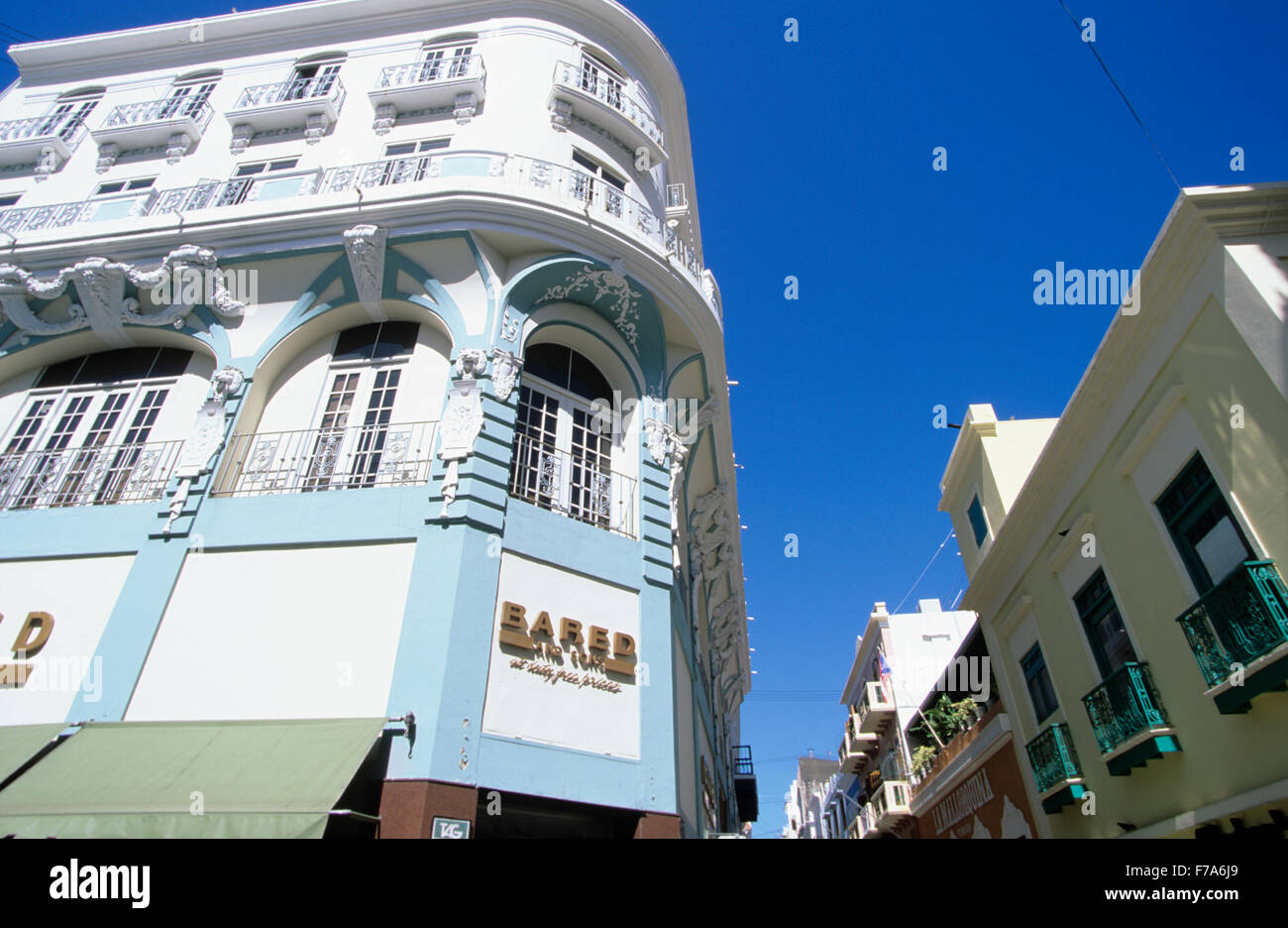 Le vieux San Juan est une forteresse enclave de traditions espagnoles comme vu dans son puits - préservé l'architecture coloniale, Porto Rico Banque D'Images