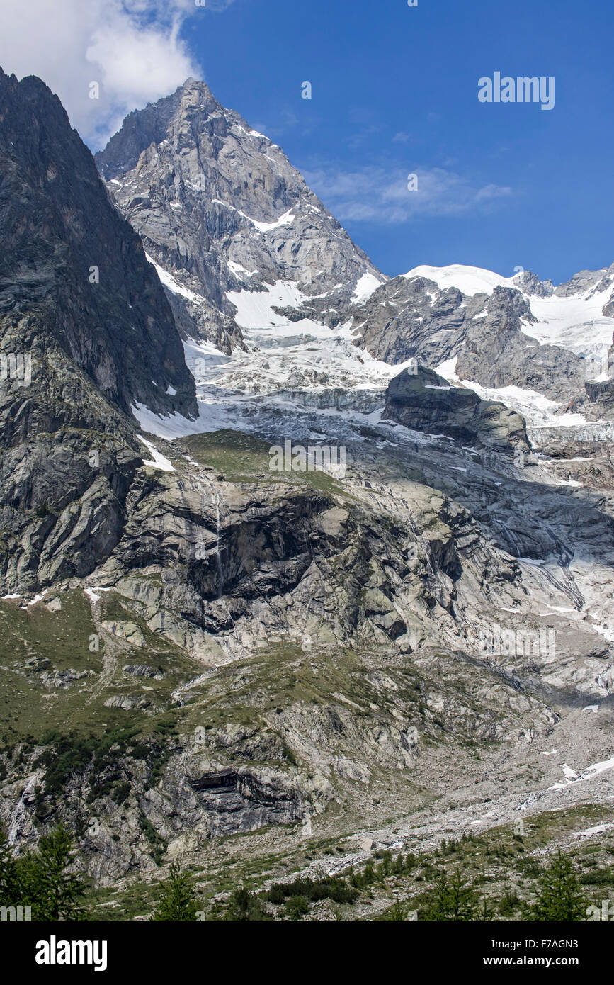Le Mont Blanc vu de la vallée Val Ferret, Graian Alps, Italie Banque D'Images