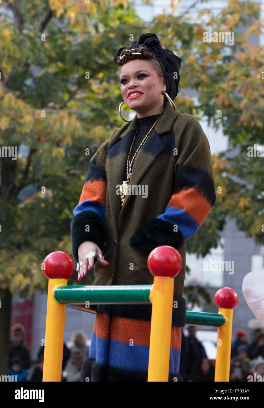 New York, NY USA - 26 novembre 2015 : l'Andra Journée flottent à la 89e assemblée annuelle de Macy's Thanksgiving Day Parade sur Columbus Circle Banque D'Images