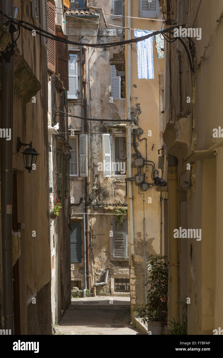Une vieille rue de la ville de Corfou. Corfu Banque D'Images