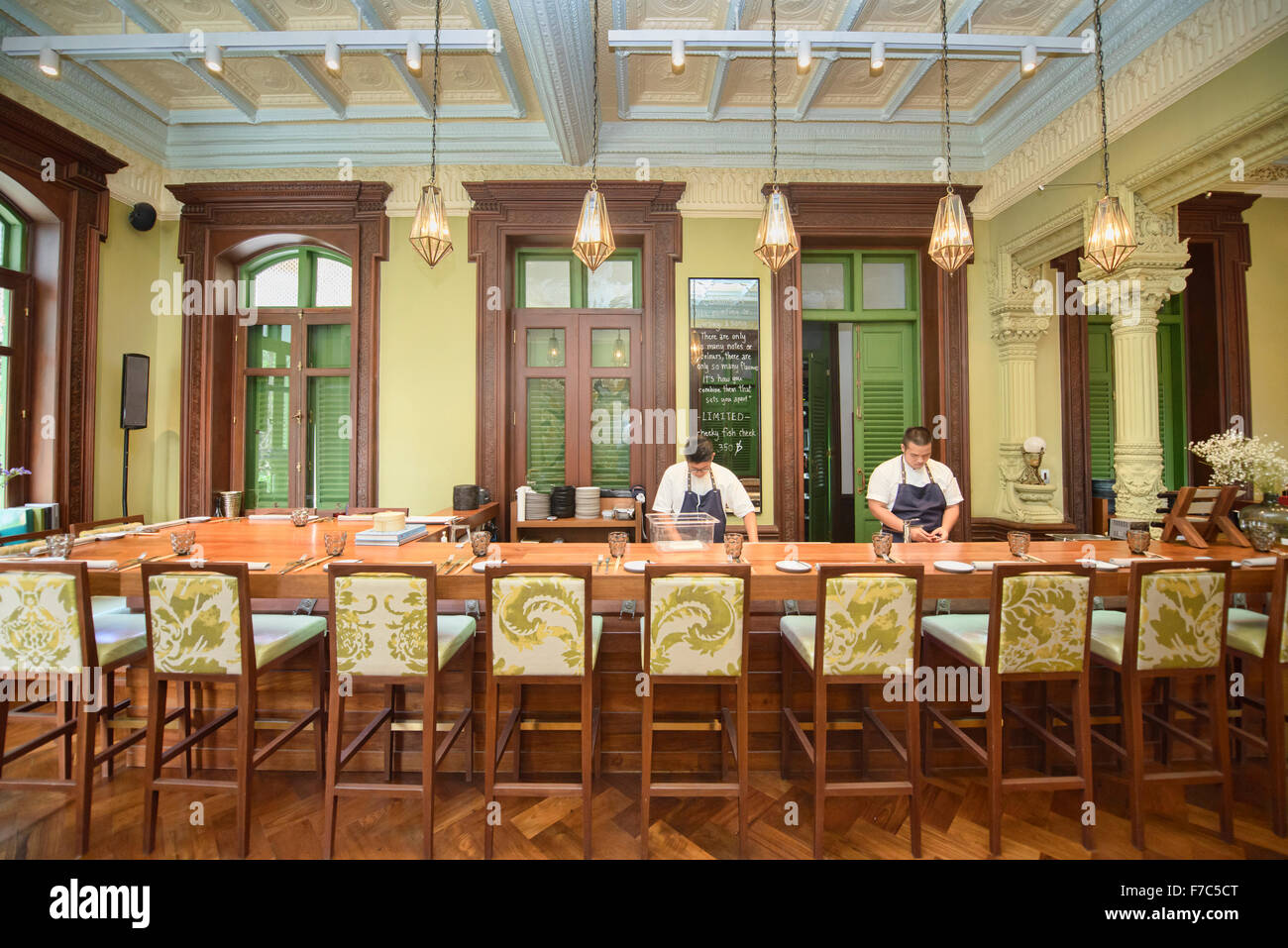 L'intérieur de la belle maison coloniale sur restaurant Sathorn, Bangkok, Thaïlande Banque D'Images