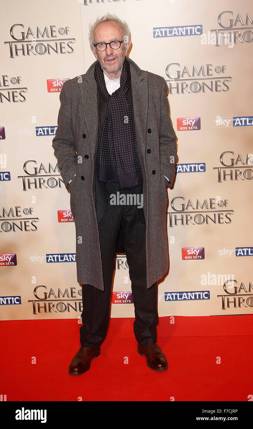 Mar 18, 2015 - Londres, Angleterre, Royaume-Uni - Jonathan Pryce assistant à Game of Thrones Saison 5 Première Mondiale, la Tour de Londres Banque D'Images