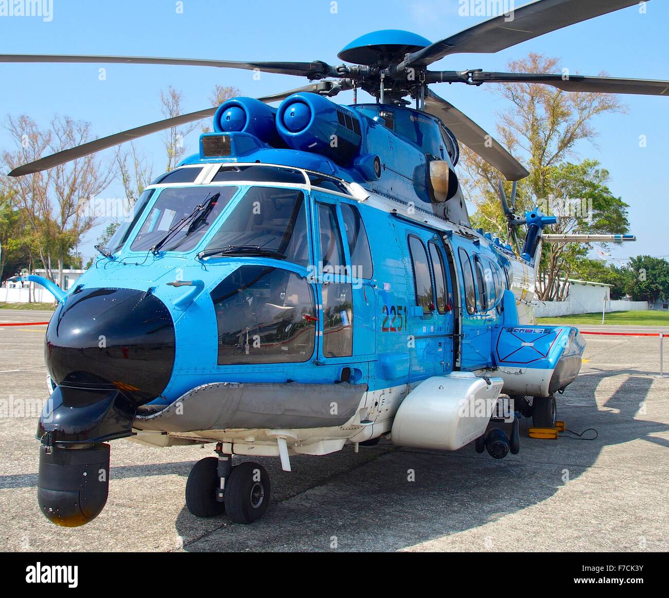 Hélicoptère EC-225 pour l'ouverture à la visite au quartier général de la Marine de Kaohsiung à Taiwan. Le Oct 24, 2015 Banque D'Images